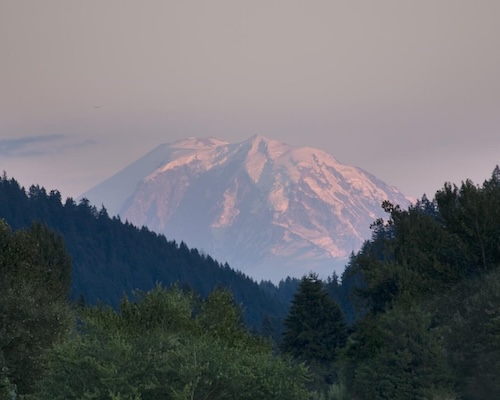 View of Mount Rainier in Issaquah, Washington - Moving to Issaquah, WA